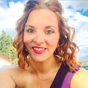 Meet your Posher, Vicktoria